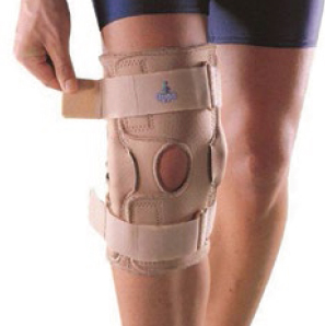 Oppo 1032 knee support post operative